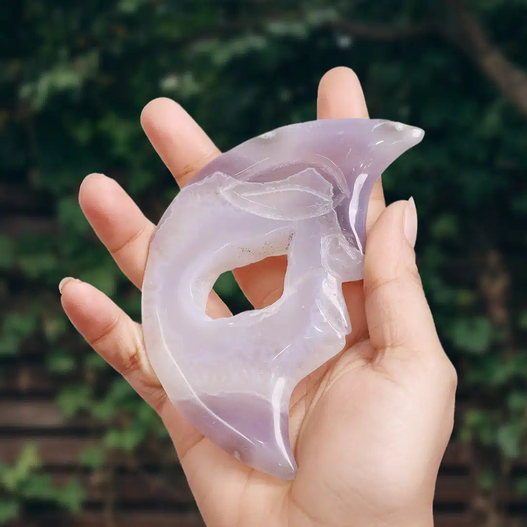 Agate Half Moon Face With Stand